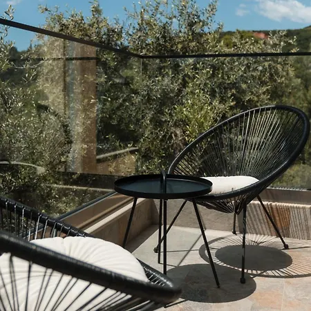 Apartment Natali Himare